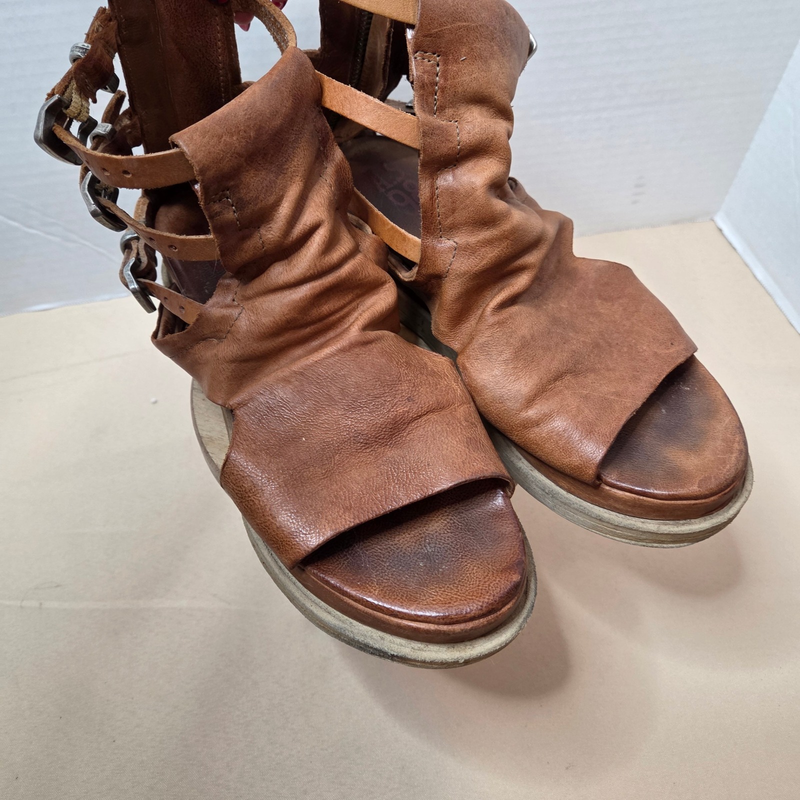 As98 Womens Leather Gladiator Sandals Cognac Brown Buckle Straps Rear Zip Eu 38